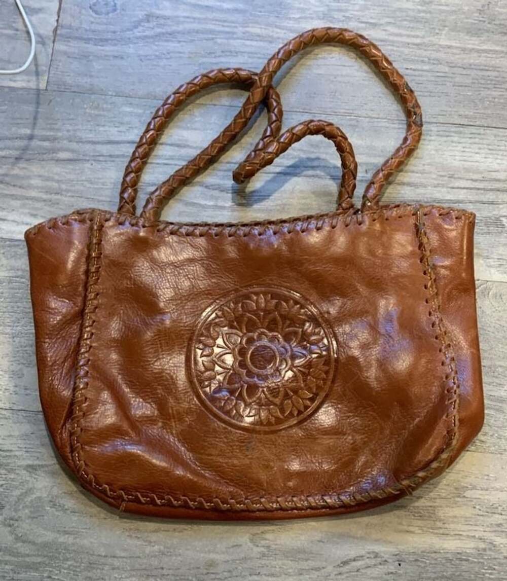 Annie's Secret Zip Top Tote with Conceal Carry Pocket - Hand Tooled Ge – ,